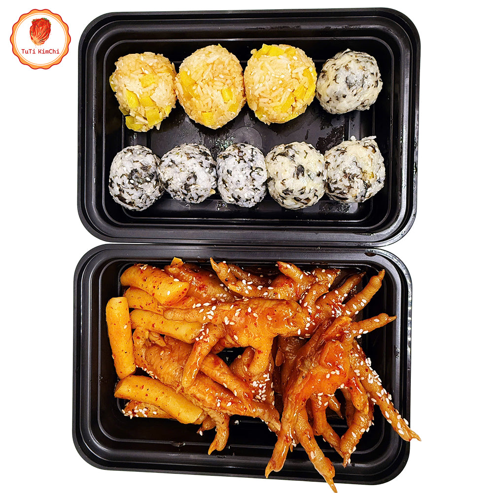 Spicy stir-fried chicken feet, and Tteokbokki